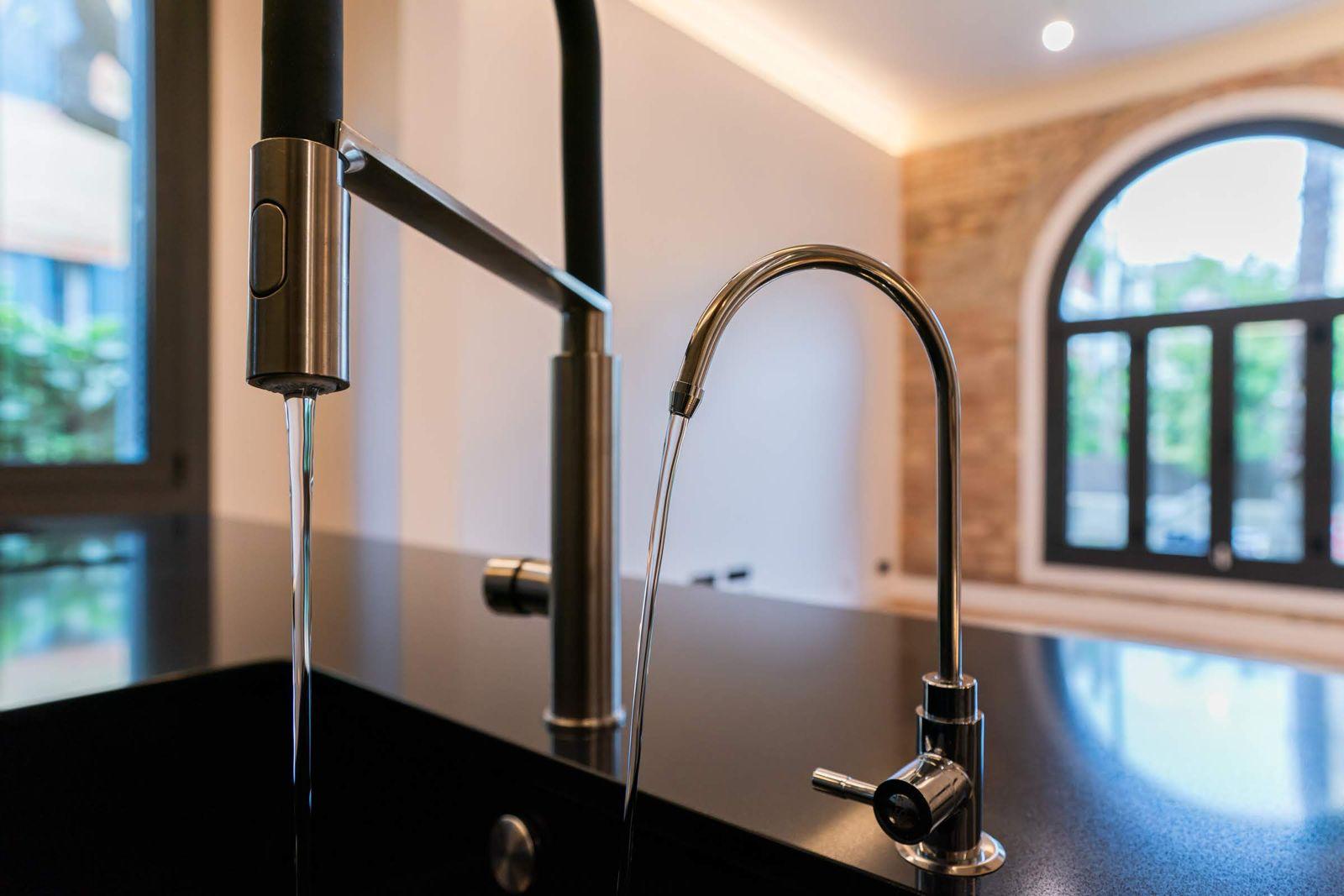 Kitchen osmosis tap detail