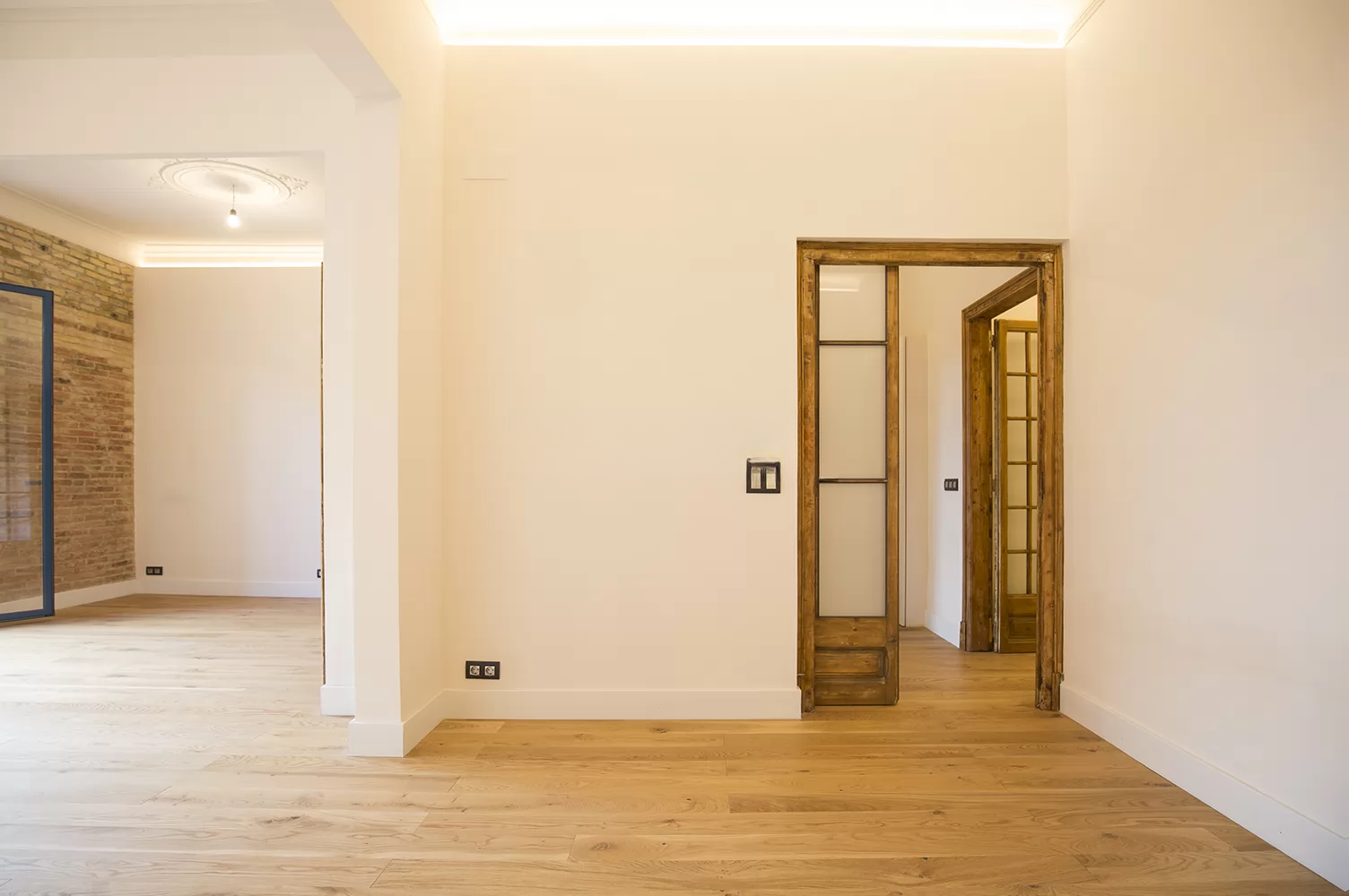 Garden apartment room