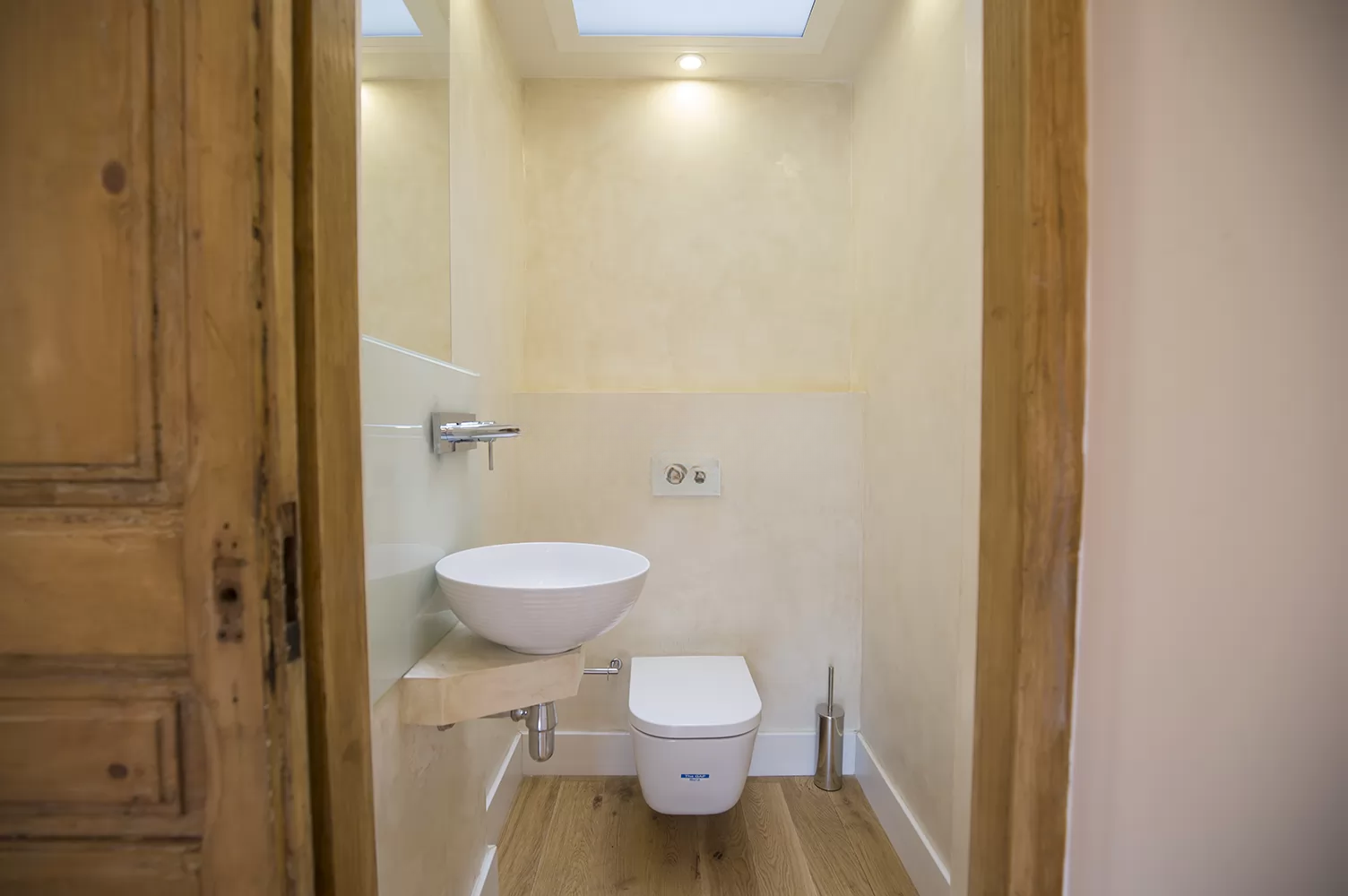 Garden apartment room